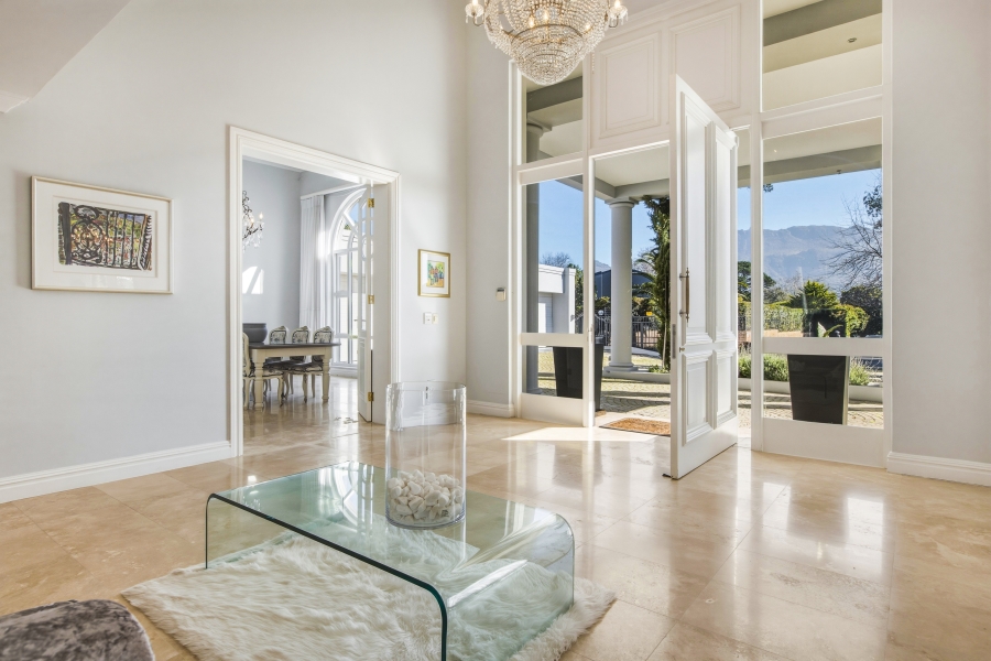 9 Bedroom Property for Sale in Constantia Western Cape